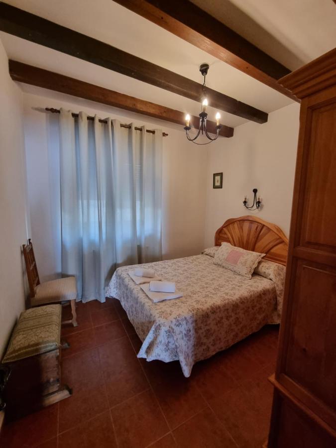 Casas Rurales Tio Claudio I Y II El Barraco ภายนอก รูปภาพ
