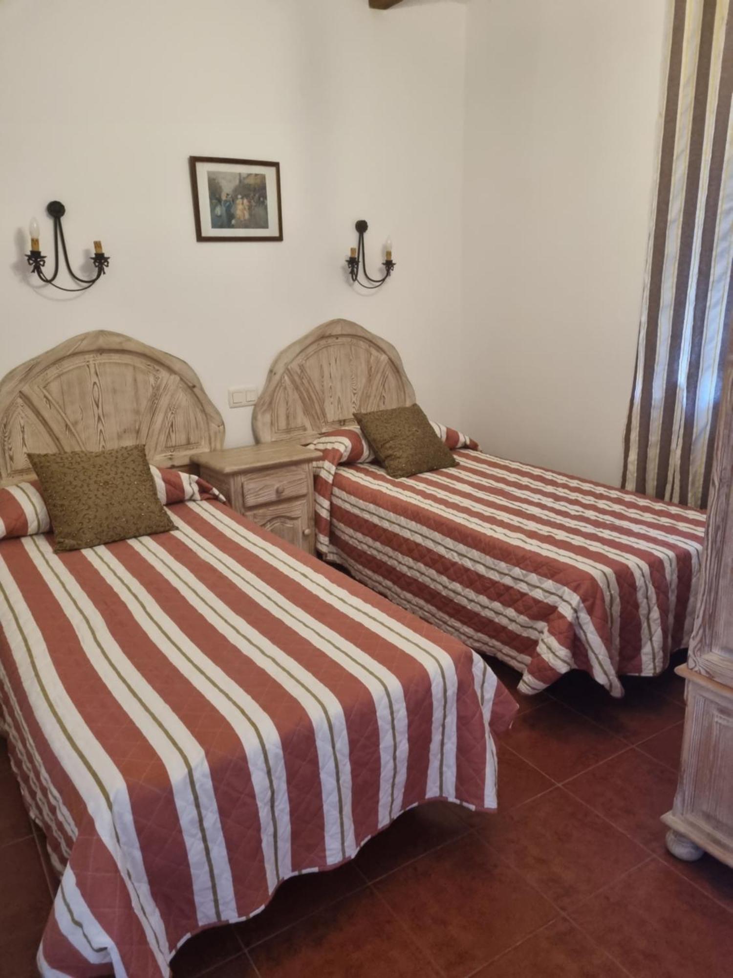 Casas Rurales Tio Claudio I Y II El Barraco ภายนอก รูปภาพ